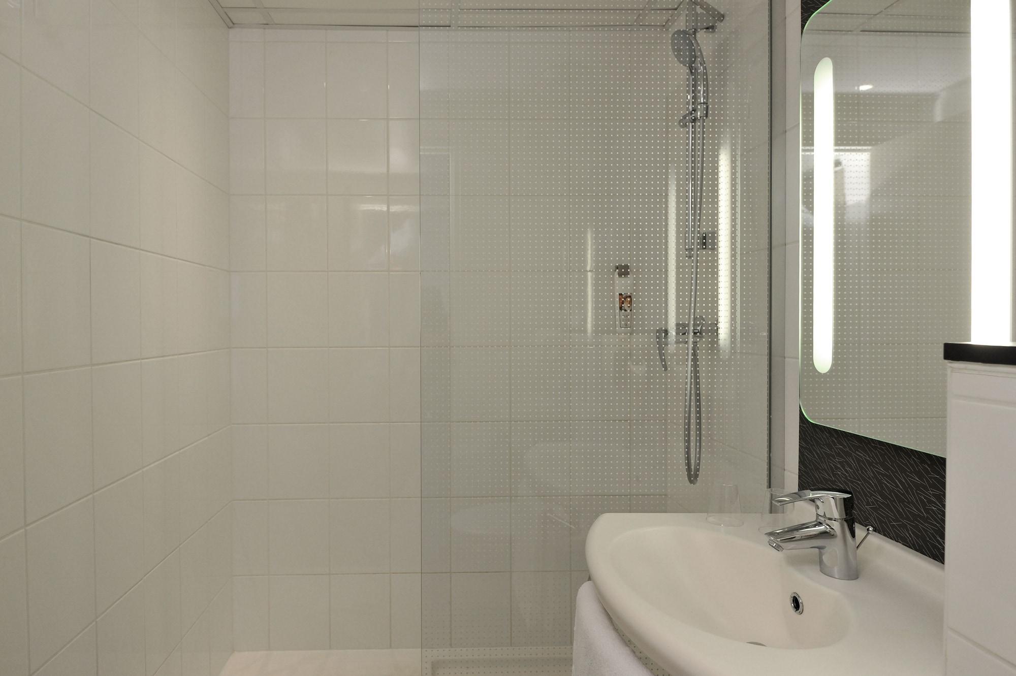 Ibis Paris Vaugirard Porte De Versailles Экстерьер фото
